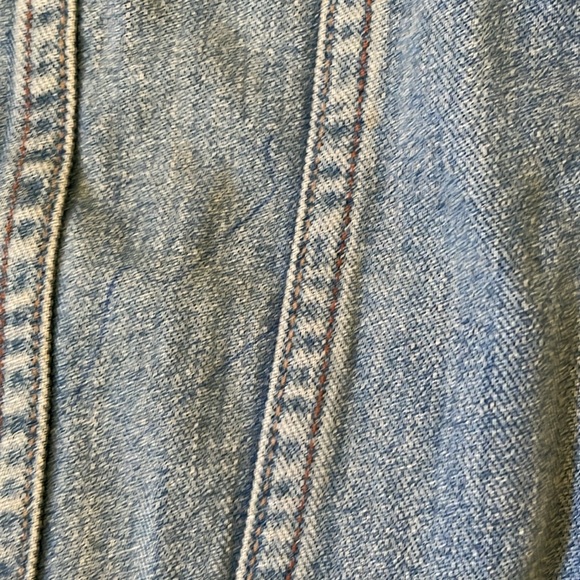 Levi’s Denim Jacket - Picture 6 of 6